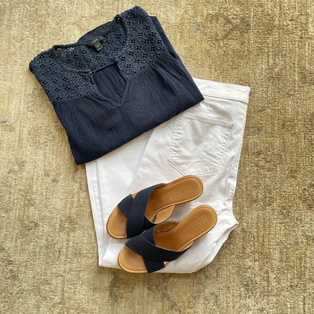 LOFT  White Jeans with Front Buttons - Picture 12 of 13